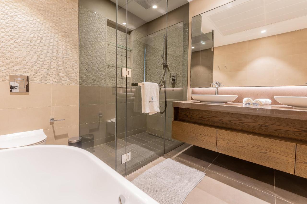 Desert Living Luxury Condo - Jumeirah Living Marina Gate ดูไบ ภายนอก รูปภาพ